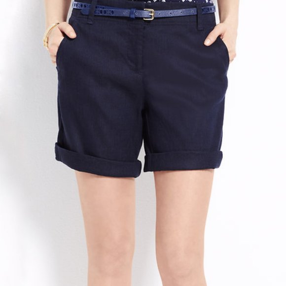 Ann Taylor Size 14 Blue Linen Blend Rolled Shorts - Picture 1 of 2